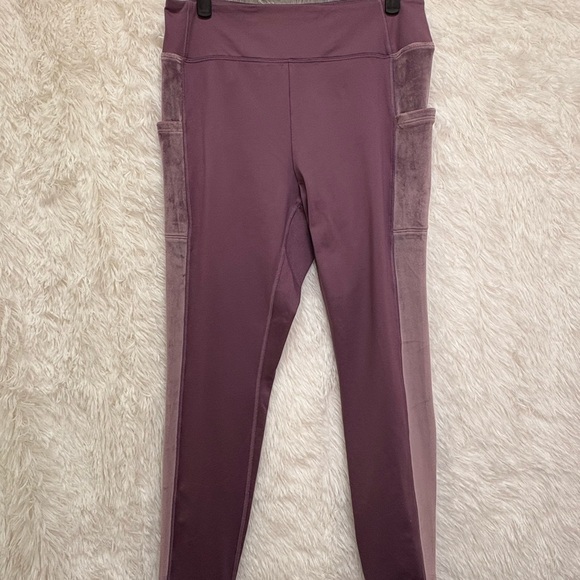 Victoria's Secret Pants - PINK Victoria’s Secret Purple Active Velvet Panel Leggings | Size Large | 💜✨